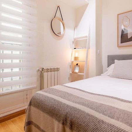 Amazing Apartment In Huertas Мадрид Екстериор снимка