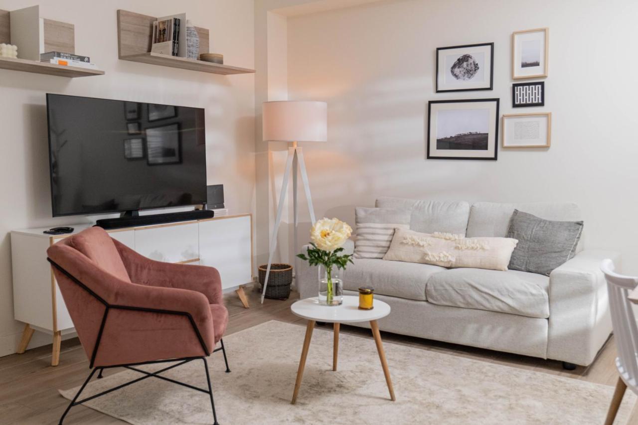 Amazing Apartment In Huertas Мадрид Екстериор снимка